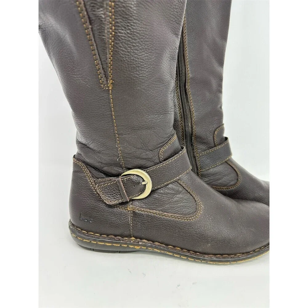 B.O.C. Brown Knee High Riding Boots Buckle Full Zip Round Toe Size 8 Wide Calf
